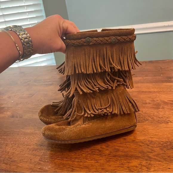 Minnetonka brown fringe 3 layer calf boots size 2 - Picture 4 of 10